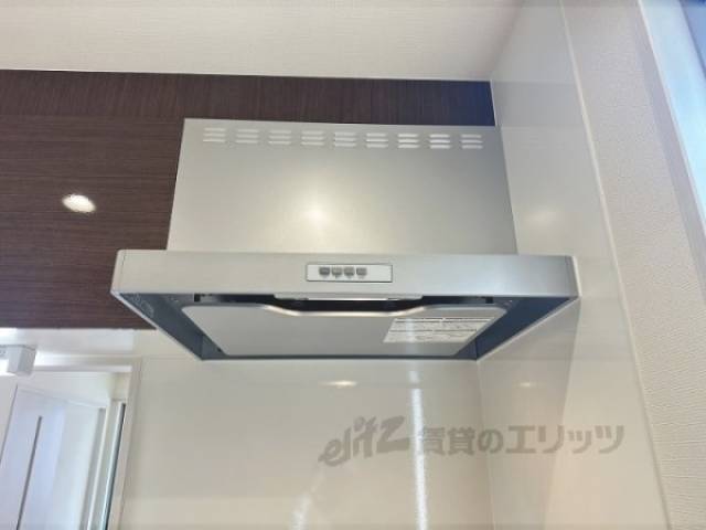 下駄箱　換気扇