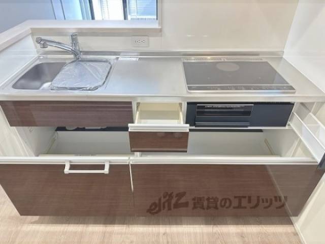 キッチン　下収納
