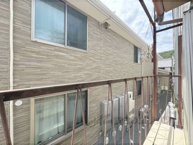 眺望　6.7帖洋室の窓から　改装中