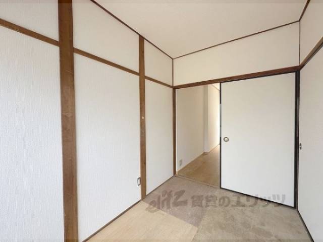 洋室　3帖の洋室　改装中