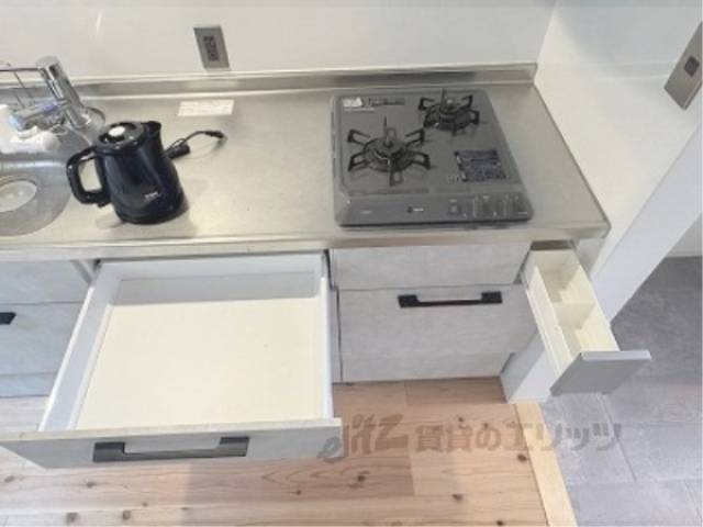 キッチン　下部収納