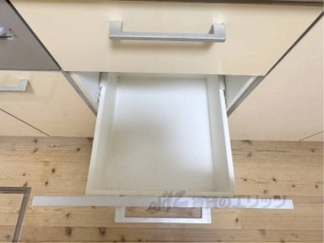 キッチン　下部収納