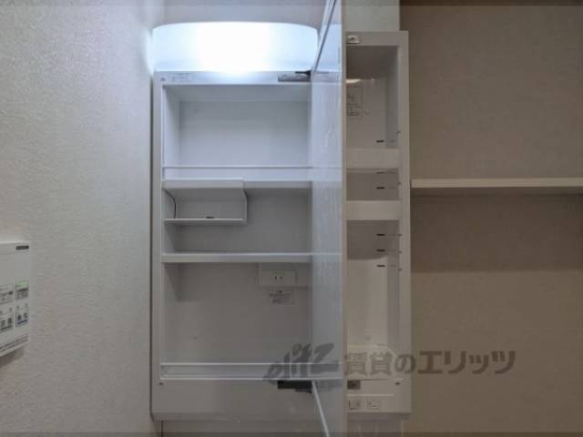 洗面所　収納