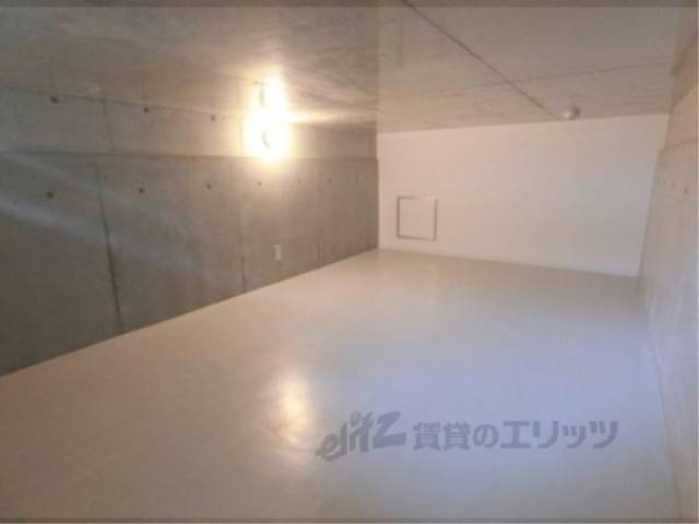 アンダーロフト