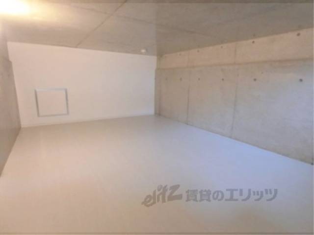 アンダーロフト
