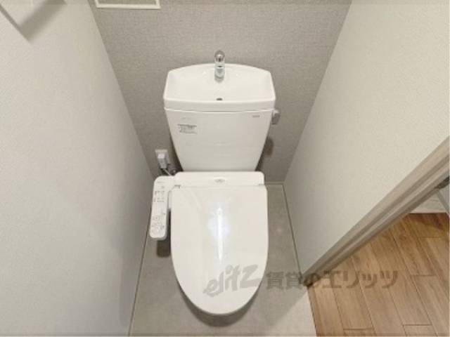 トイレ　ウォシュレット付