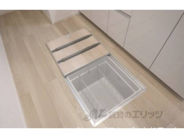 床下収納　同タイプの設備です