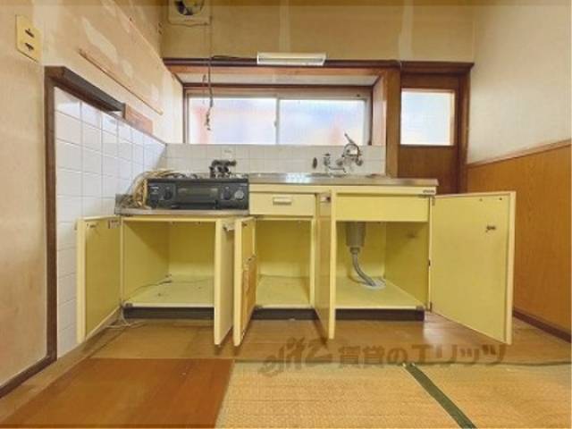 キッチン　収納