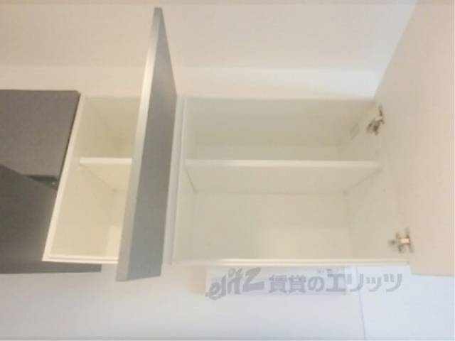 キッチン　収納上部