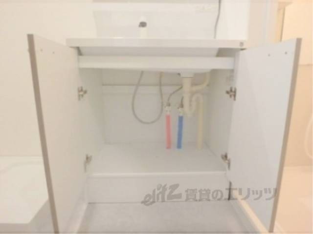 洗面所　収納下部