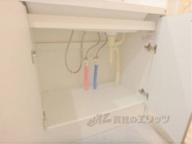 洗面所　収納下部