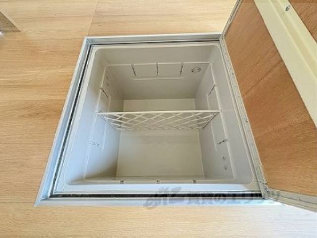キッチン　床下収納