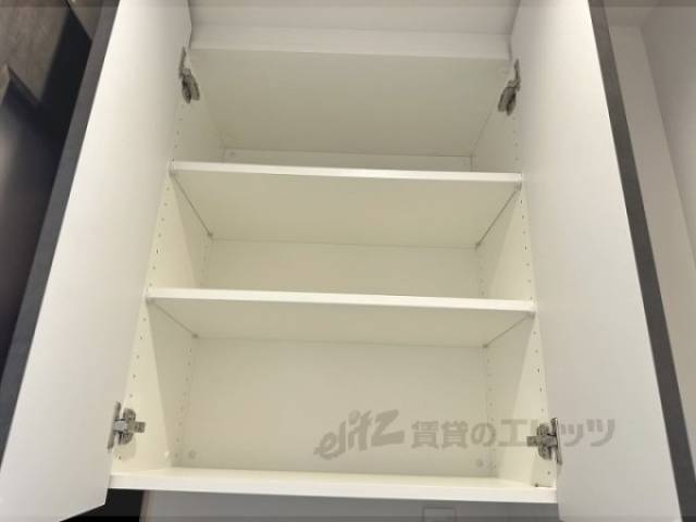 洗濯機置場　収納