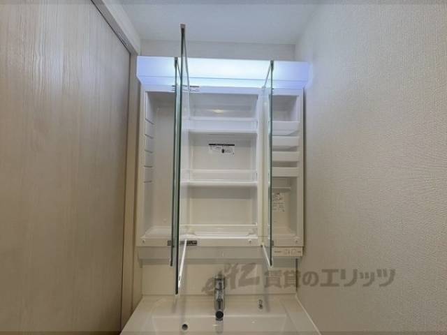 洗面所　洗面収納