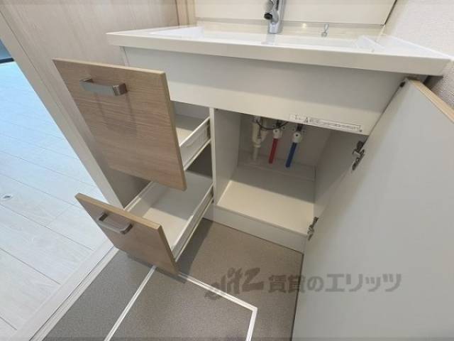 洗面所　洗面下収納