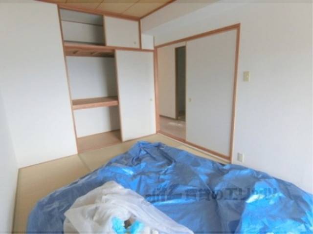 和室　修繕中