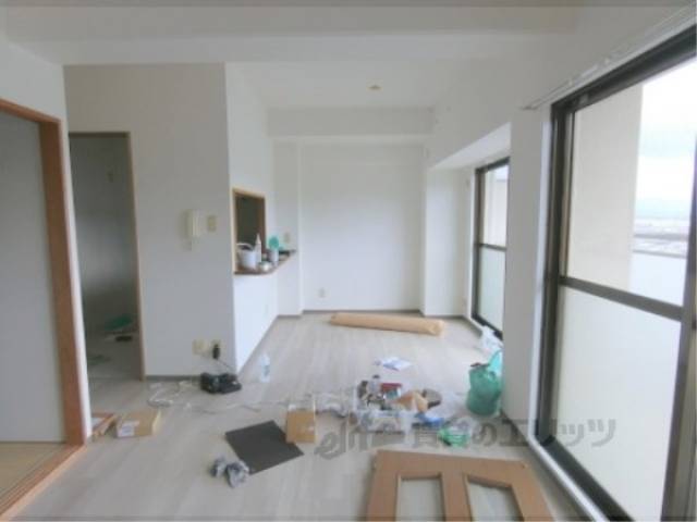 リビング　修繕中