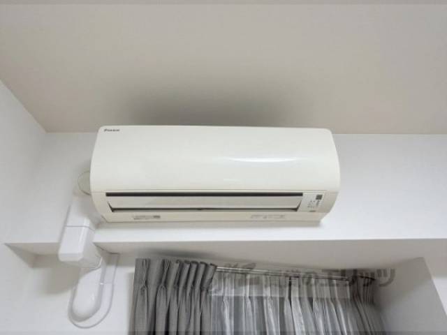 洋室　エアコン