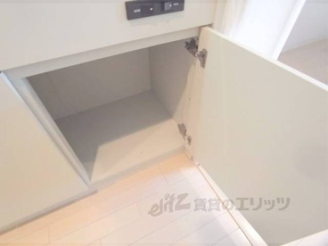 キッチン　下部収納