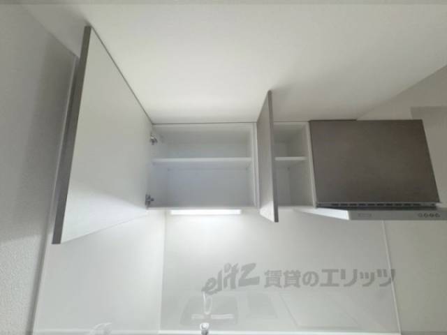 キッチン　キッチン上部収納