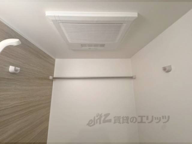 風呂　浴室物干し竿