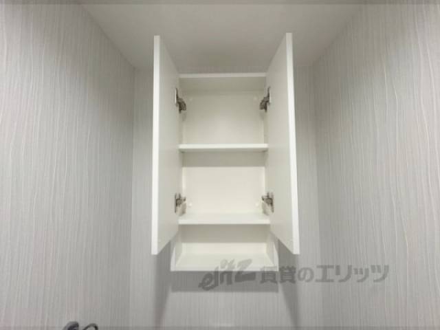 トイレ　収納