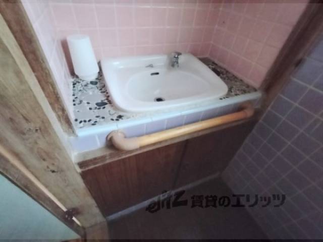 トイレ　手洗場