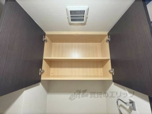トイレ　上収納