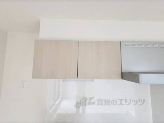 キッチン　上部収納