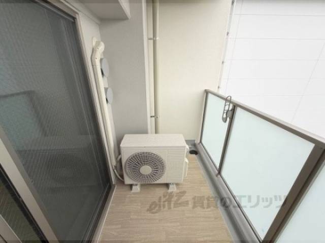 ベランダ　室外機