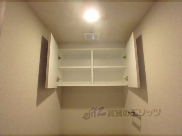 トイレ　収納