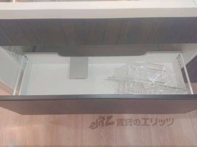 キッチン　収納下部