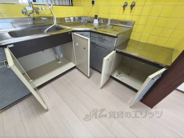 冷蔵庫置場