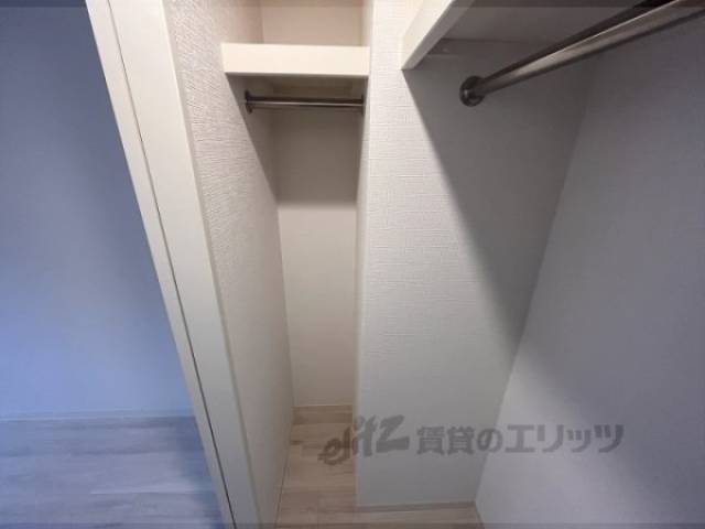 洋室　収納