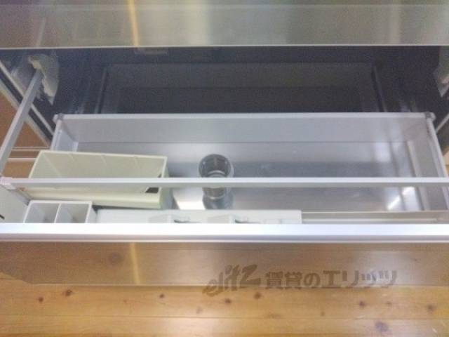 キッチン　収納下部