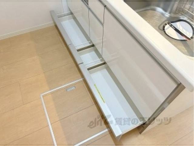 キッチン　下部収納