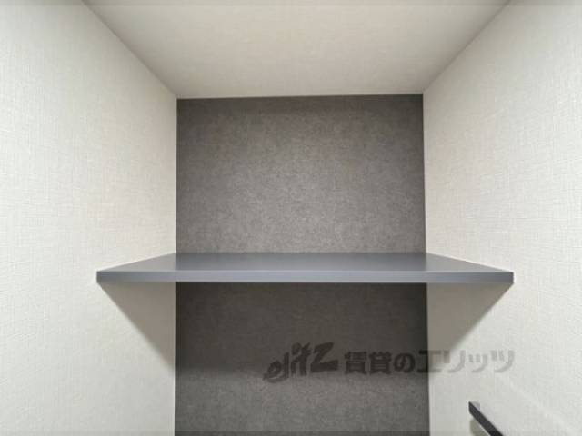 トイレ　上部収納