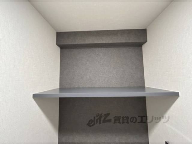 トイレ　上部収納