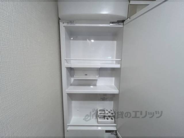 洗面所　上部収納