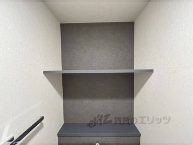 トイレ　上部収納