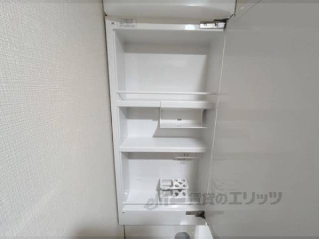 洗面所　上部収納