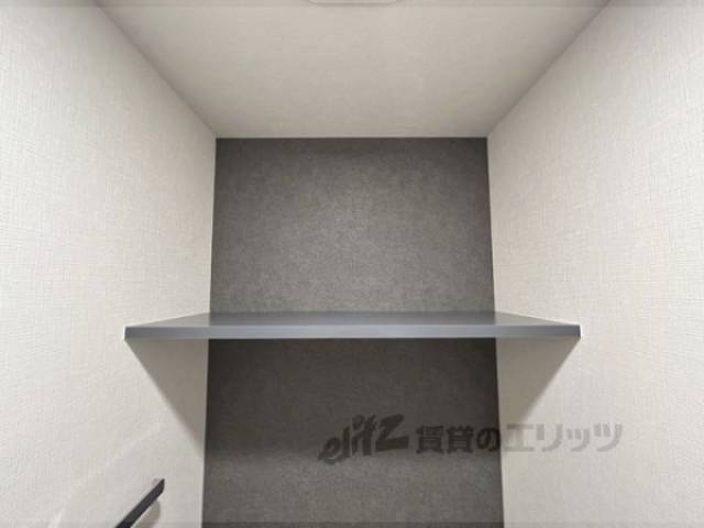 トイレ　上部収納