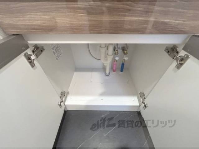 洗面所　下部収納