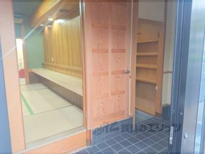 玄関　店舗部分