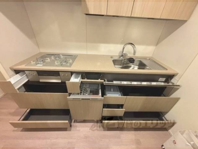 キッチン　下部収納