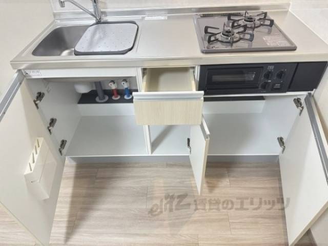 キッチン　下部収納