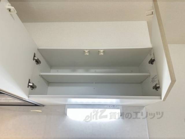 冷蔵庫置場　上部収納