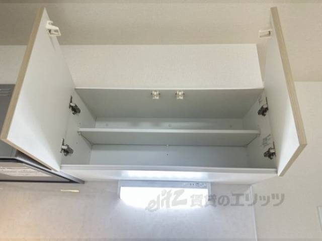 キッチン　上部収納