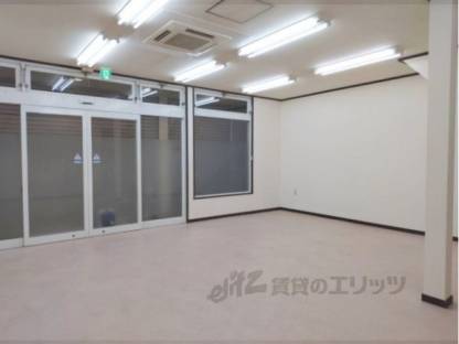 テナント1階