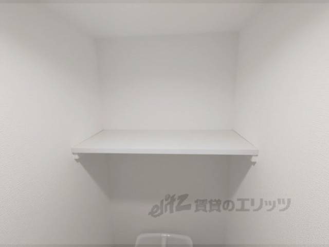 トイレ　上部収納